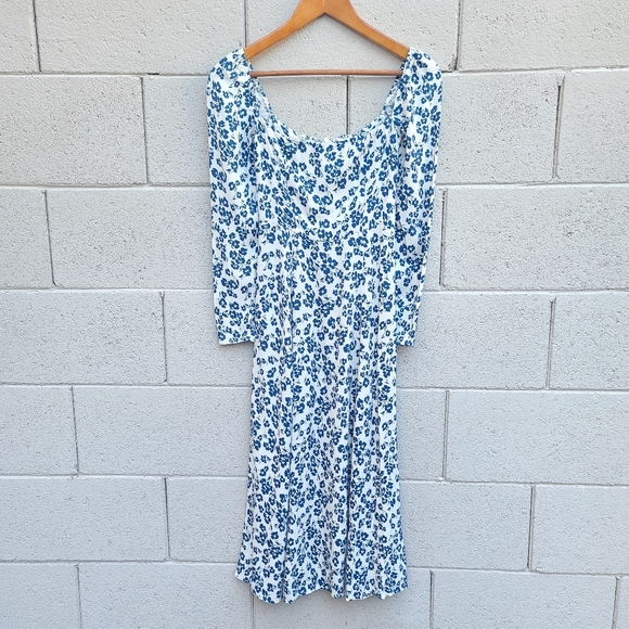 Reformation | Sigmund Floral Square Neck Long Sleeve Midi Dress in Milanesa - Picture 2 of 10